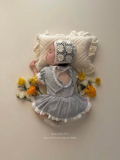 蕾絲滾邊小刺繡澎袖包屁裙(2color)1