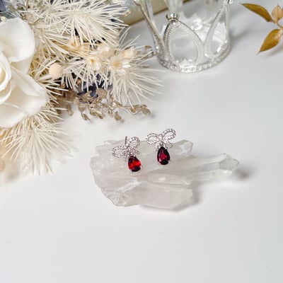 蝴蝶結紅石榴耳環3