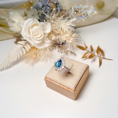 豪鑲水滴拓帕石戒指3