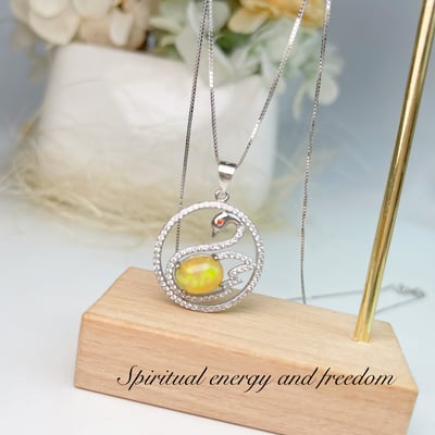 火光遊彩/心靈療癒-《天鵝蛋面火蛋白石項鍊》6