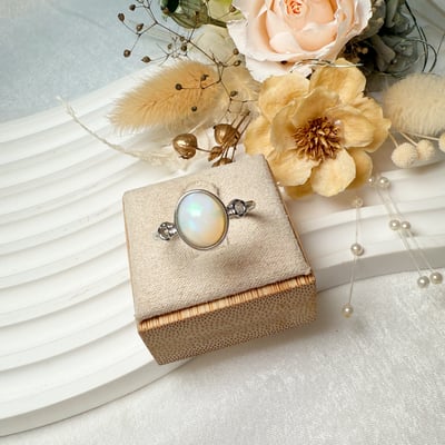 高遊彩/經典款-《橢圓遊彩蛋白石戒指》5