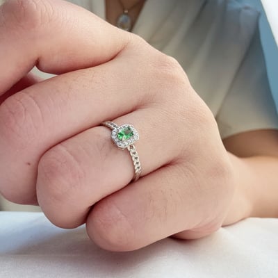 事業蓬勃/生命力-《橢圓沙弗萊方臺戒指》6