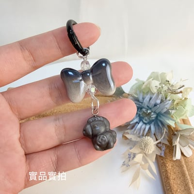 財富能量/平安/開運-《蝴蝶結銀曜馬上有錢吊飾》5