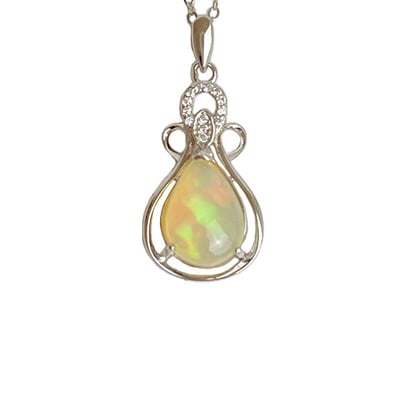 火光遊彩/透體料-《水滴形水晶蛋白石項鍊》1