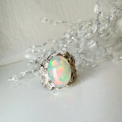 高韻光遊彩/透體料-《頂級高光遊彩蛋白石珠寶戒指》3