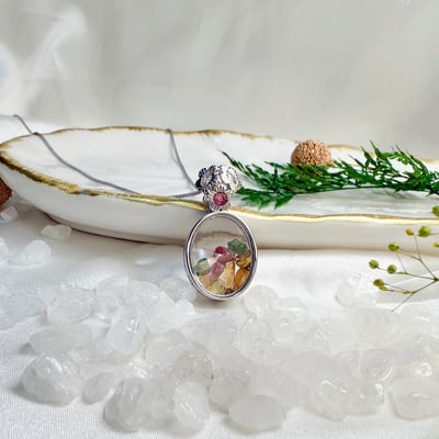 旺運勢/護健康-《繽紛花語碧璽寶盒項鍊》2