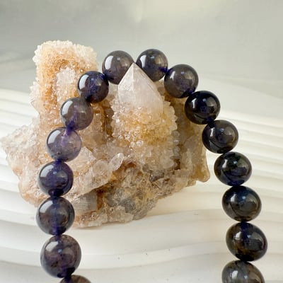 心靈/智慧/事業-《9mm高品血滴菫青石手鍊》2