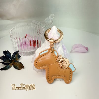 馬上有錢/招財吊飾-《錢錢福袋可愛馬皮革吊飾鑰匙圈》3