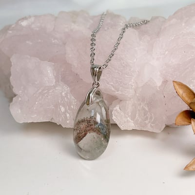 事業/財富-《內包山景紅綠幽靈水晶項鍊》2