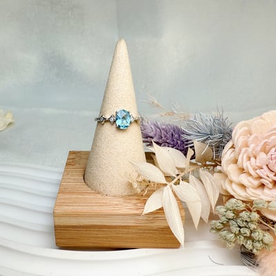 心靈寶石-《瑞士藍拓帕石戒指》1