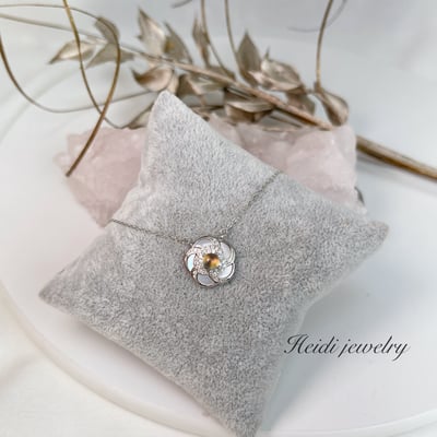 靈性/直覺-《馬島彩色月光山茶花項鍊》6