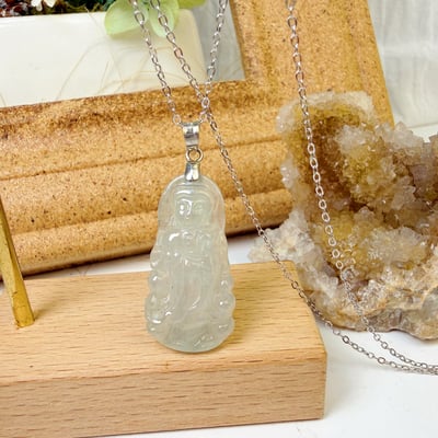 平安/吉祥/靜心-《冰種翡翠站立觀音項鍊》3