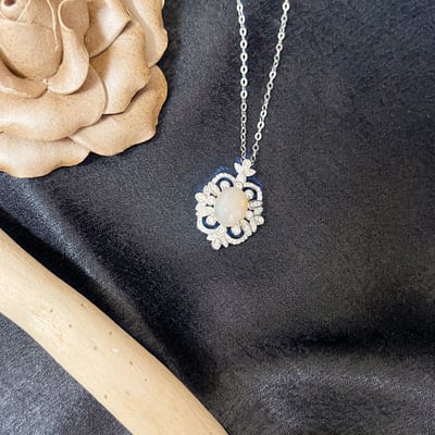 多色遊彩/天然蛋白石-《霓虹火彩蛋白石項鍊》4