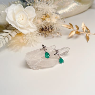 蝴蝶祖母綠耳環2