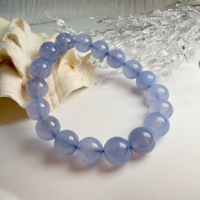 安定/溝通/靈性覺察-《11mm透料藍紋瑪瑙手鍊》2