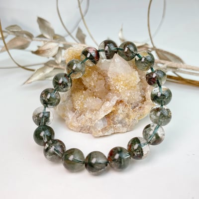 穩定心靈/招財助事業-《11mm高品綠幽靈水晶手鍊》A2