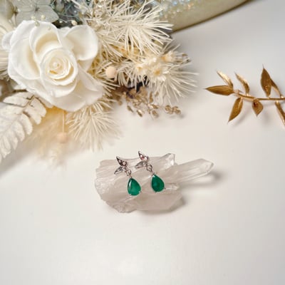 蝴蝶祖母綠耳環3
