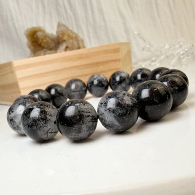 擋煞避邪/防小人-《13.5mm老礦黑髮晶手鍊》4