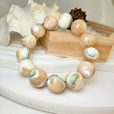 安神定心/淨化磁場-《16mm星光金絲孔雀硨磲手鍊》4