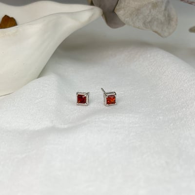 方型紅石榴耳釘耳環2