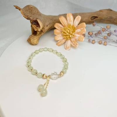 希望之石/財富自由-《天然淡綠葡萄石水晶手鍊》2