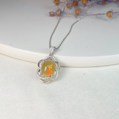 火光遊彩/透體料-《橘黃色蛋白石蛋面項鍊》5