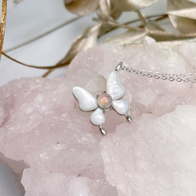 靈性/直覺-《馬島彩色月光蝴蝶項鍊》4