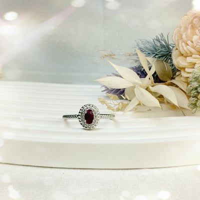 自信魅力/創造幸福-《無燒直橢圓紅寶戒指》3