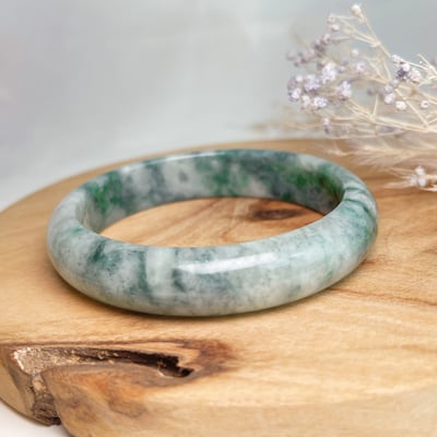 平安吉祥/養護磁場-《陽綠飄花帶烏雞玉手鐲》23