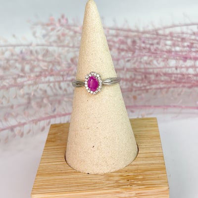 自信魅力/創造幸福-《宮廷風滿鑽無燒紅寶戒指》3