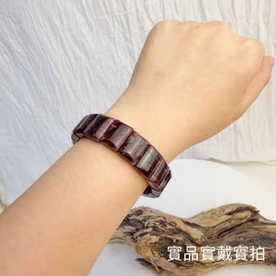 療癒能量/擋煞招財-《高檔閃片牛血紅膠花手排》5