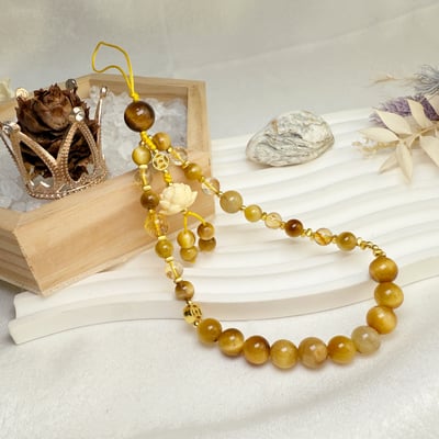 招財納福/蓮花靜心-《黃金虎眼蓮花手機繩吊飾》2