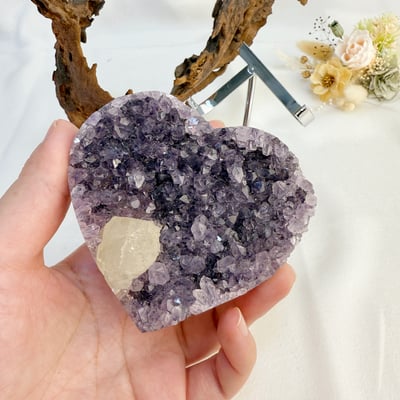 聚財聚氣/淨化磁場-《晶柱共生愛心原礦紫晶鎮擺件》5