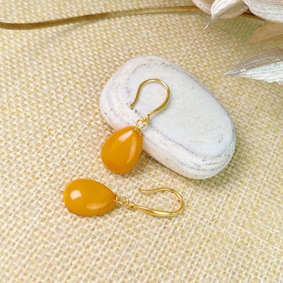 辟邪去災/招財納福-《簡約設計黃蜜蠟耳環》4