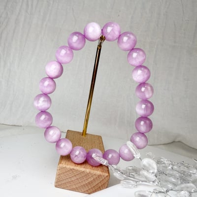 貴人/智慧/心靈-《9mm貓眼紫鋰輝手鍊》3