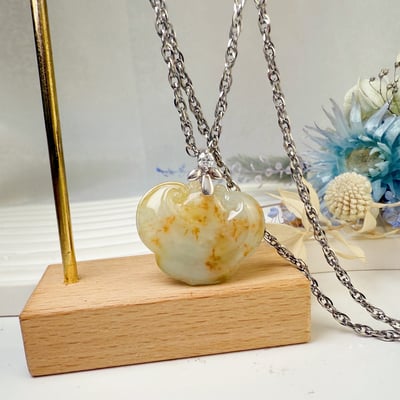 平安吉祥/心靈安定-《緬甸玉黃翡飄花如意項鍊》2