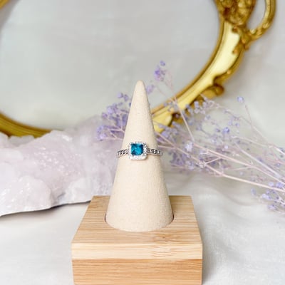 糖塔海藍寶戒指2