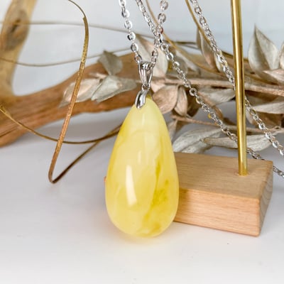 辟邪去災/招財納福-《白花蜜蠟琥珀項鍊》13