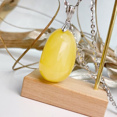 辟邪去災/招財納福-《白花蜜蠟琥珀項鍊》23