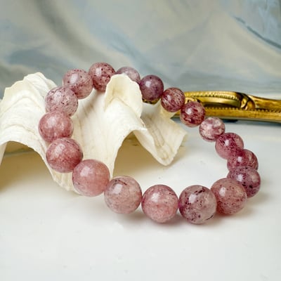 貴人運/正能量-《老料骨幹草莓素圈手鍊》2