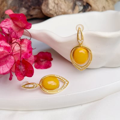 辟邪去災/招財納福-《輕奢華珍品黃蜜蠟耳環》6