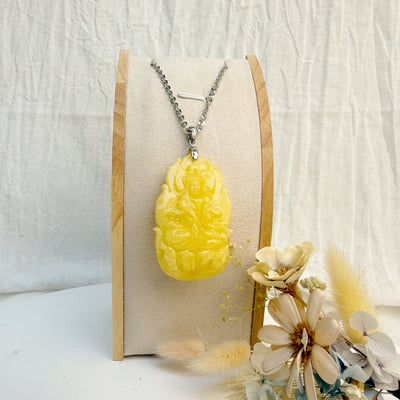 辟邪去災/招財納福-《觀音白花蜜蠟項鍊》1