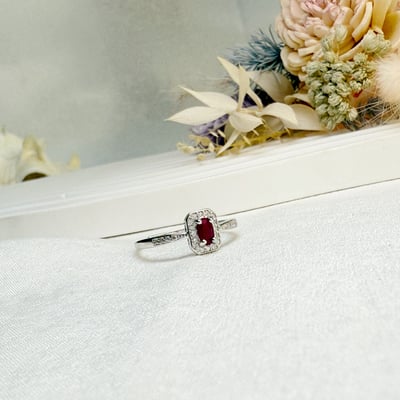 自信魅力/創造幸福-《無燒紅寶方臺戒指》3