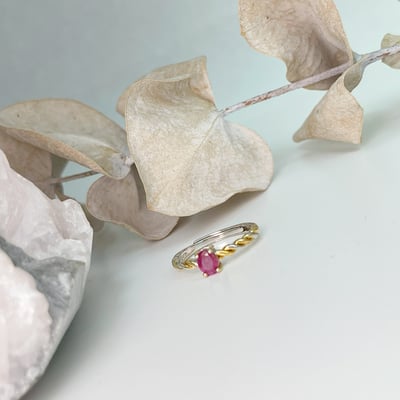 自信魅力/創造幸福-《金銀交織無燒紅寶戒指》6