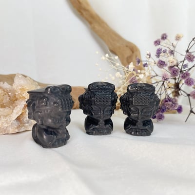 媽祖護佑/吉祥平安-《黑曜媽祖原礦雕件》3