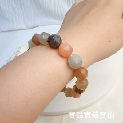 正能量/安穩平靜-《11mm彩色月光石角珠手串》5