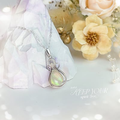 火光遊彩/透體料-《水滴形水晶蛋白石項鍊》4