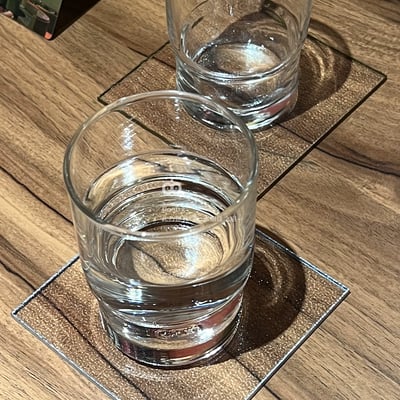 波紋杯墊 毛玻璃 壓克力 拍照道具 水波紋 透明 居家 家具 擺飾 擺件 攝影 金銀邊 造型杯墊 文創商品6
