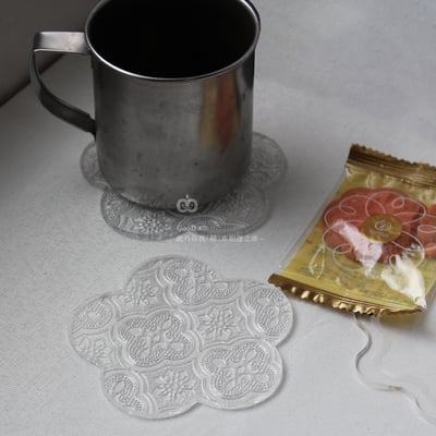 海棠花壓克力杯墊 窗花 梅花造型 復古 懷舊風 立體紋路 拍照道具 擺飾 擺件 造型杯墊 文創商品 DIY4