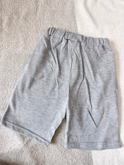 【GOOG Smile 灰色笑臉棉質休閒｜短褲】2